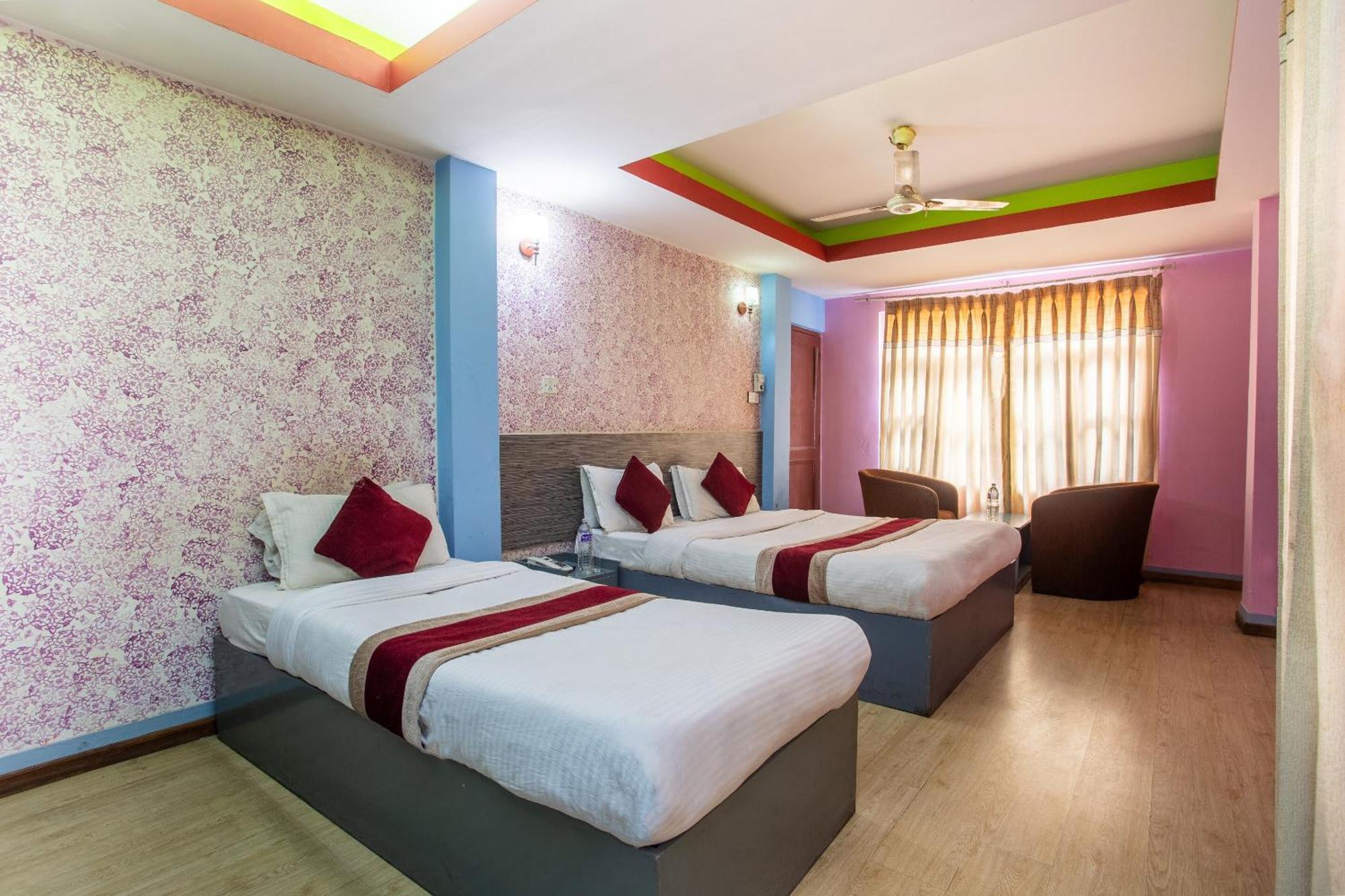 Oyo 808 Hotel Om Ganapati Pvt Ltd Katmandú Exterior foto