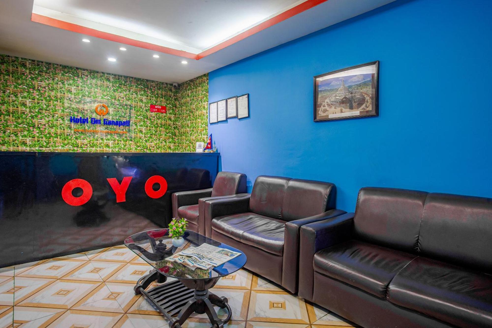 Oyo 808 Hotel Om Ganapati Pvt Ltd Katmandú Exterior foto